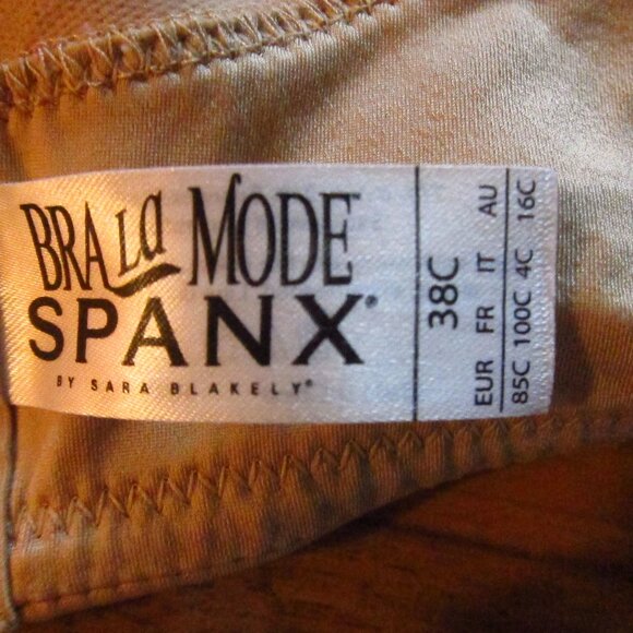 SPANX Beige Bra-La-Mode Padded Balconette Underwire Bra Size 38C - Picture 5 of 5